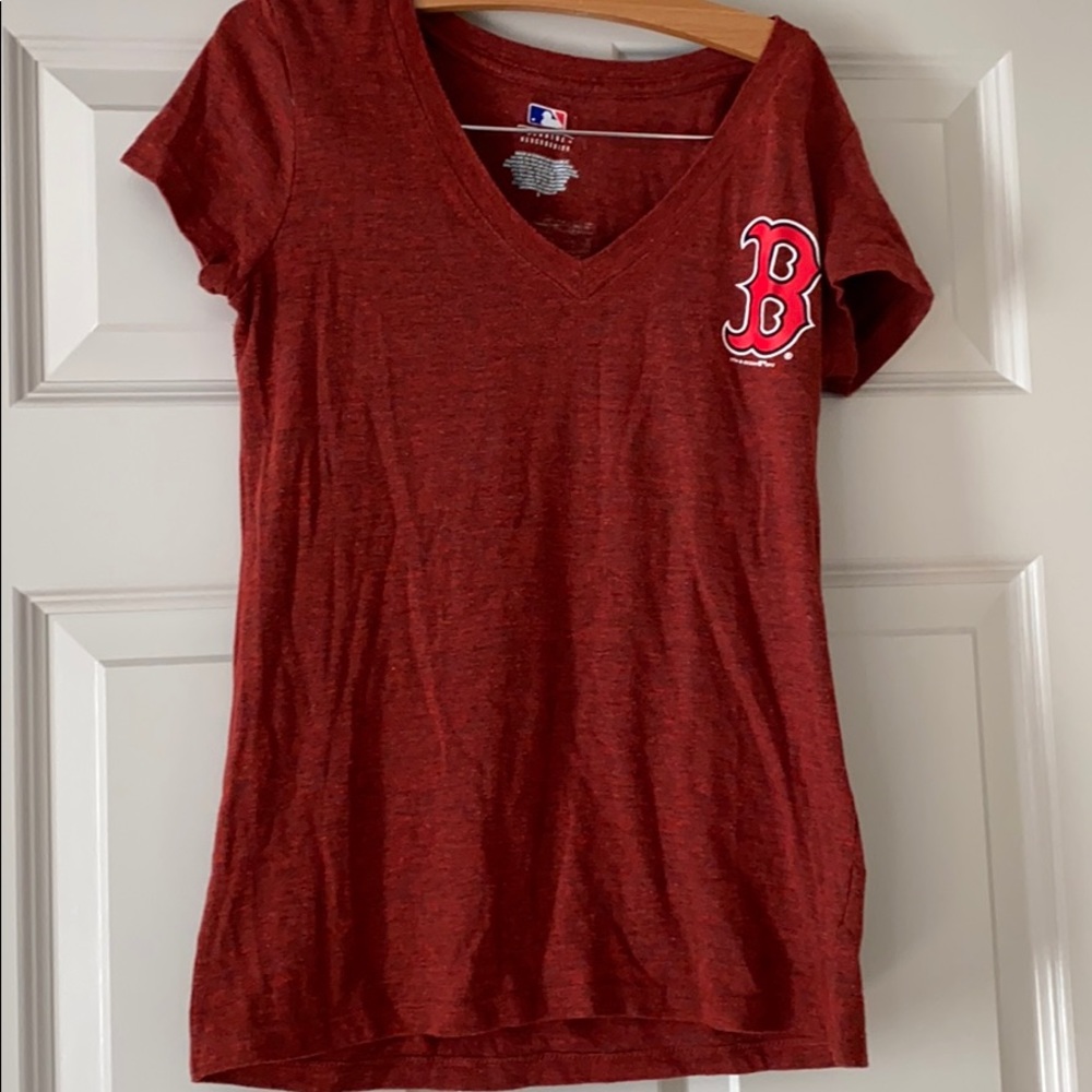 Size Small Red Sox V-neck Tee